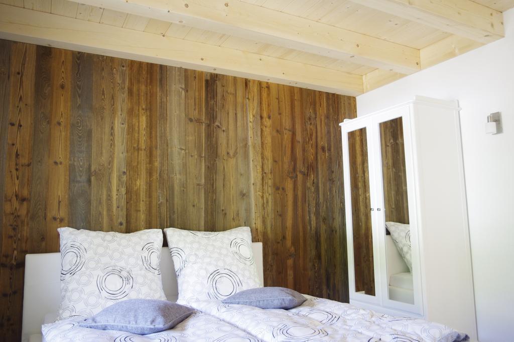 Huettenflair-Mosel Ferienwohnung Enkirch Esterno foto